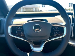 Volvo EX30 Cross Country Ultra Twin Motor AWD 2026