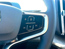 Volvo EX30 Cross Country Ultra Twin Motor AWD 2026