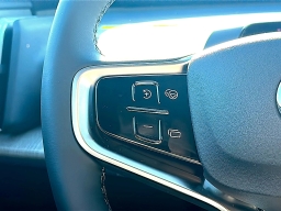 Volvo EX30 Cross Country Ultra Twin Motor AWD 2026