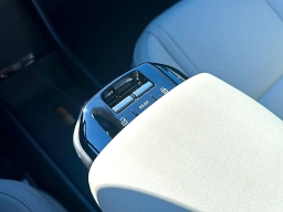 Volvo EX30 Cross Country Ultra Twin Motor AWD 2026