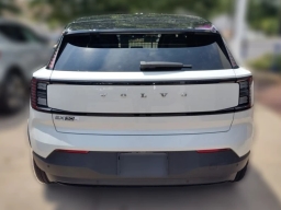 Volvo EX30 Plus Twin Motor AWD 2025