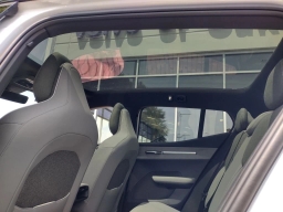 Volvo EX30 Plus Twin Motor AWD 2025