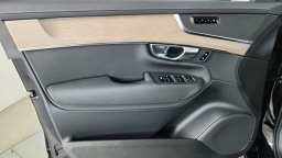 Volvo XC90 Plug-In Hybrid Plus T8 AWD 6-Seater 2026