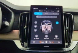 Volvo XC90 Plug-In Hybrid Plus T8 AWD 6-Seater 2026