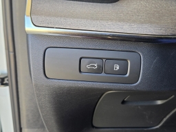 Volvo XC90 Plug-In Hybrid Plus T8 AWD 6-Seater 2026