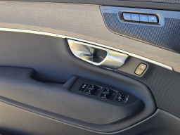 Volvo XC90 Plug-In Hybrid Plus T8 AWD 6-Seater 2026