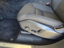 Volvo XC90 Plug-In Hybrid Plus T8 AWD 6-Seater 2026