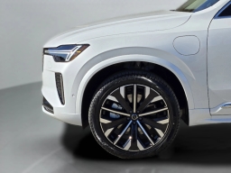 Volvo XC90 Plug-In Hybrid Plus T8 AWD 6-Seater 2026