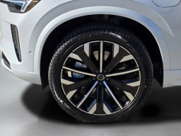 Volvo XC90 Plug-In Hybrid Plus T8 AWD 6-Seater 2026