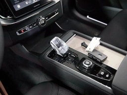 Volvo XC90 Plug-In Hybrid Plus T8 AWD 6-Seater 2026