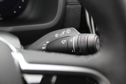 Volvo XC90 Plug-In Hybrid Ultra Dark Theme T8 AWD 6-Seater 2026