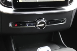 Volvo XC90 Plug-In Hybrid Ultra Dark Theme T8 AWD 6-Seater 2026