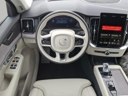 Volvo XC90 Plug-In Hybrid Ultra Dark Theme T8 AWD 6-Seater 2026