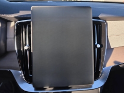 Volvo XC90 Plug-In Hybrid Plus T8 AWD 7-Seater 2026