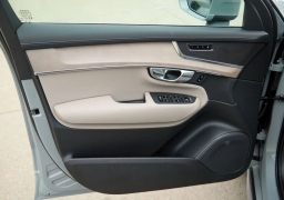 Volvo XC90 Plug-In Hybrid Plus T8 AWD 7-Seater 2026