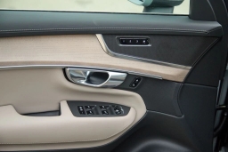 Volvo XC90 Plug-In Hybrid Plus T8 AWD 7-Seater 2026