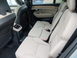 Volvo XC90 Plug-In Hybrid Plus T8 AWD 7-Seater 2026