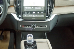 Volvo XC90 Plug-In Hybrid Plus T8 AWD 7-Seater 2026