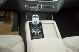 Volvo XC90 Plug-In Hybrid Plus T8 AWD 7-Seater 2026