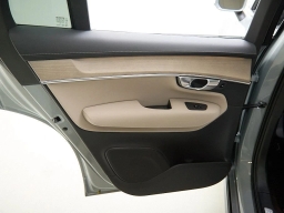 Volvo XC90 Plug-In Hybrid Plus T8 AWD 7-Seater 2026