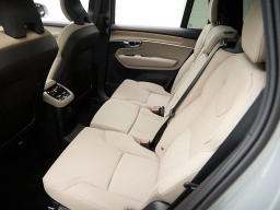 Volvo XC90 Plug-In Hybrid Plus T8 AWD 7-Seater 2026
