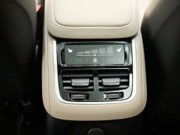 Volvo XC90 Plug-In Hybrid Plus T8 AWD 7-Seater 2026