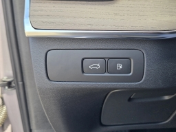 Volvo XC90 Plug-In Hybrid Plus T8 AWD 7-Seater 2026
