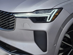 Volvo XC90 Plug-In Hybrid Plus T8 AWD 7-Seater 2026