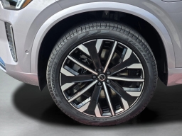 Volvo XC90 Plug-In Hybrid Plus T8 AWD 7-Seater 2026