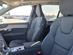 Volvo XC90 Plug-In Hybrid Plus T8 AWD 7-Seater 2026