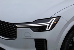 Volvo XC90 Plug-In Hybrid Plus T8 AWD 7-Seater 2026