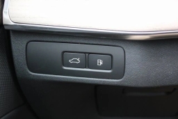 Volvo XC90 Plug-In Hybrid Plus T8 AWD 7-Seater 2026