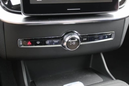 Volvo XC90 Plug-In Hybrid Plus T8 AWD 7-Seater 2026