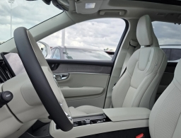 Volvo XC90 Plug-In Hybrid Ultra T8 AWD 7-Seater 2026