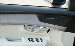 Volvo XC90 Plug-In Hybrid Ultra T8 AWD 7-Seater 2026