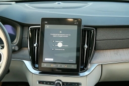 Volvo XC90 Plug-In Hybrid Ultra T8 AWD 7-Seater 2026