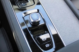 Volvo XC90 Plug-In Hybrid Ultra T8 AWD 7-Seater 2026