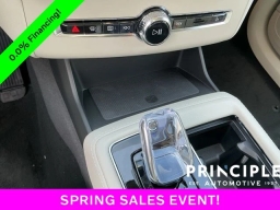 Volvo XC90 Plug-In Hybrid Ultra T8 AWD 7-Seater 2026