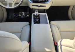 Volvo XC90 Plug-In Hybrid Ultra T8 AWD 7-Seater 2026