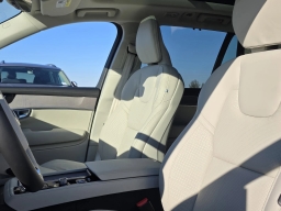 Volvo XC90 Plug-In Hybrid Ultra T8 AWD 7-Seater 2026
