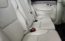 Volvo XC90 Plug-In Hybrid Ultra T8 AWD 7-Seater 2026