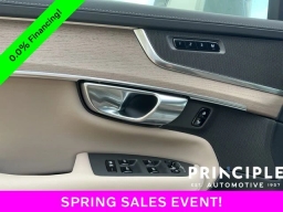 Volvo XC90 Plug-In Hybrid Core T8 AWD 7-Seater 2026