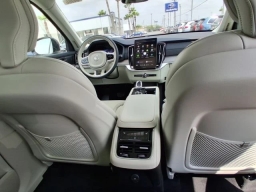 Volvo XC90 Plug-In Hybrid Ultra Dark Theme T8 AWD 7-Seater 2026