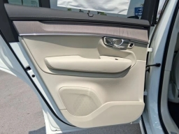 Volvo XC90 Plug-In Hybrid Ultra Dark Theme T8 AWD 7-Seater 2026