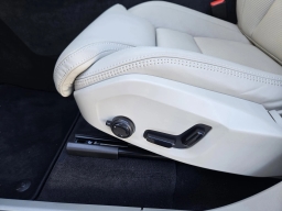 Volvo XC90 Plug-In Hybrid Ultra Dark Theme T8 AWD 7-Seater 2026