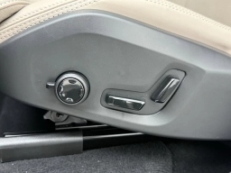 Volvo XC90 Plug-In Hybrid Ultra Dark Theme T8 AWD 7-Seater 2026