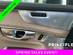 Volvo XC90 Plug-In Hybrid Ultra Dark Theme T8 AWD 7-Seater 2026