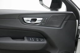 Volvo XC60 Plug-In Hybrid Plus T8 AWD 2026