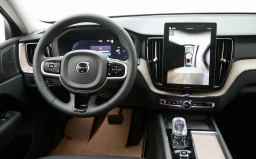 Volvo XC60 Plug-In Hybrid Plus T8 AWD 2026