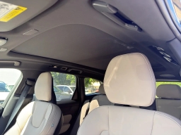 Volvo XC60 Plug-In Hybrid Plus T8 AWD 2026
